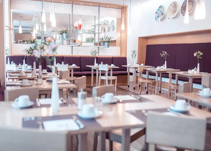 Hotel Bleibtreu Berlin By Golden Tulip